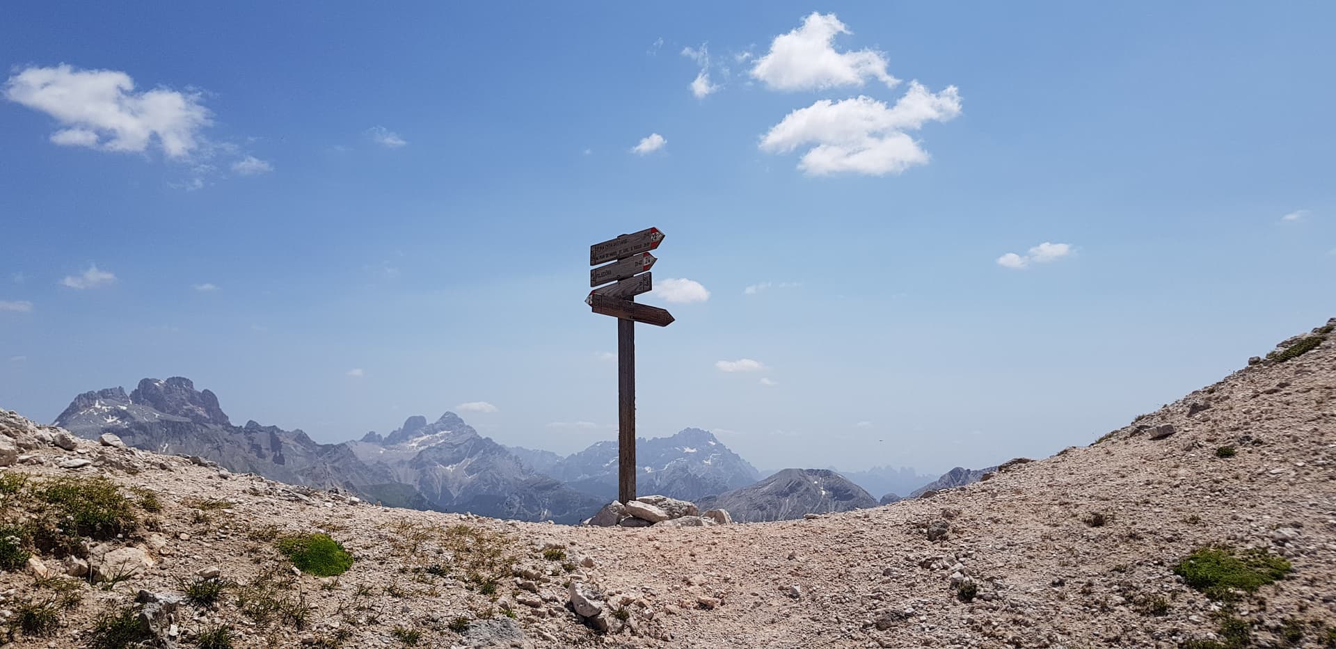 PRÄSENTATION ZUR ENTDECKUNG DES WÖCHENTLICHEN WANDERPROGRAMMS
